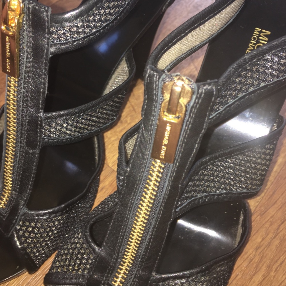 🔥 Michael Kors✨💋 Heels never worn